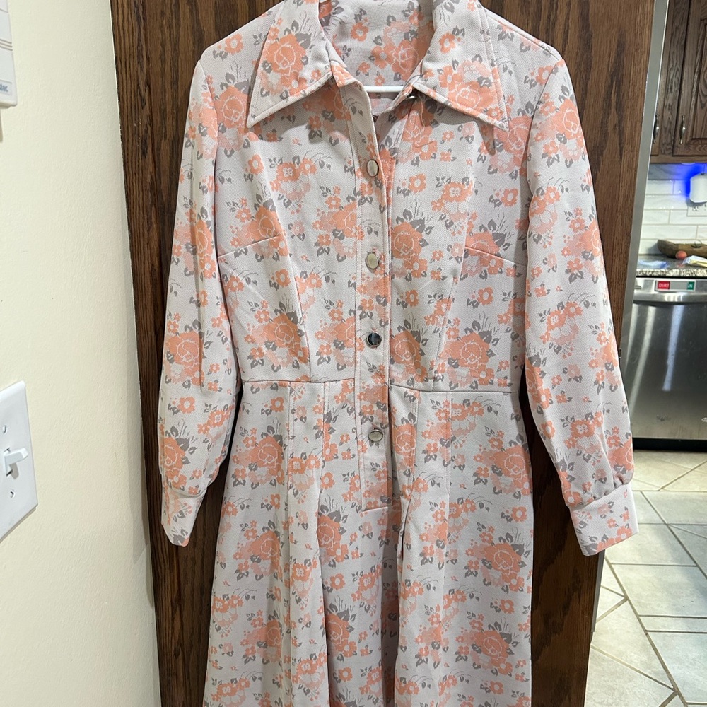 Vintage Floral Button-Up Dress
